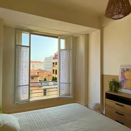 Calme Dans Le Centre Apartment