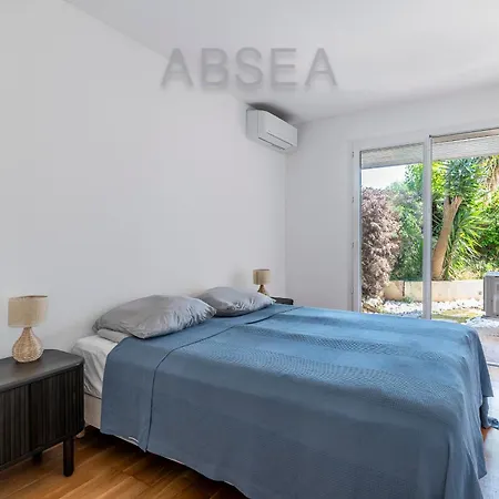 Apartment Garden Pool Parking Air Conditioning Family Friendly Nice