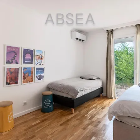 Garden Pool Parking Air Conditioning Family Friendly Apartment