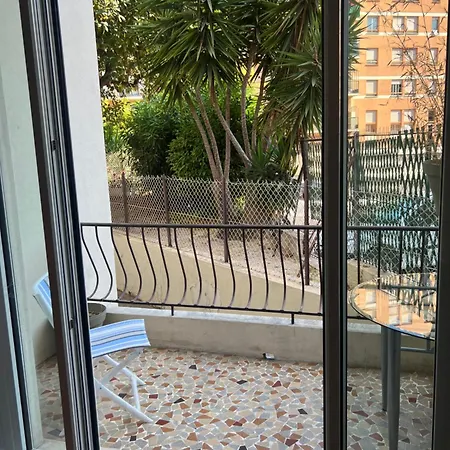 Long Nearby Mariottes H Town Appartement