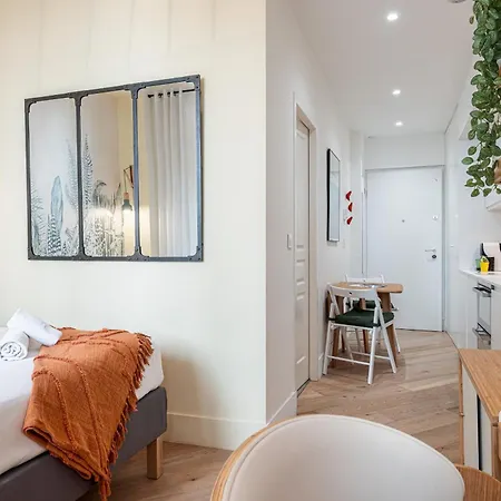 60 Herold - Magnifique - Terrasse - Climatise Appartement