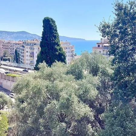 Grand T2 A 5min De La Appartement