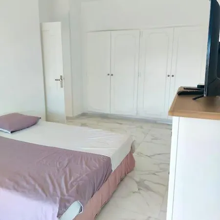 Appartement Grand T2 A 5min De La Nice