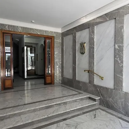 Luxueux Appartement, Carré D'or, Square Mozart Appartement