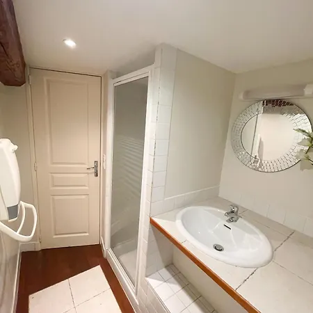 Atypique Au Coeur Du Vieux-nice Appartement