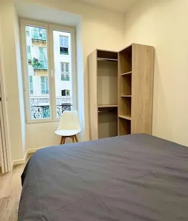 2 Pieces Quartier Du Port Apartment