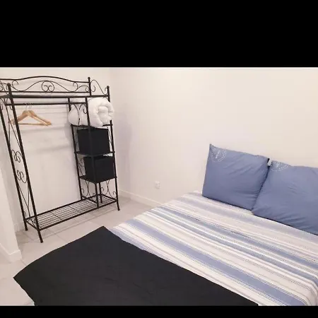 Apartment Grand Appartement, 2 Ou 3 Ou 4 Pieces, Tramway Sur Place, Proche Gare Sncf St Augustin 900 Metre , Aeroport 1200 Metre, Ou Allianz Riviera 10 Min, Palais Nikaia 2 Min , Supermarche Sur Place, Parking Possible Si Disponible Ou Payant A 1000 Metr