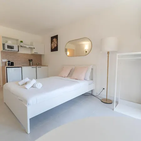 Cosy Nice