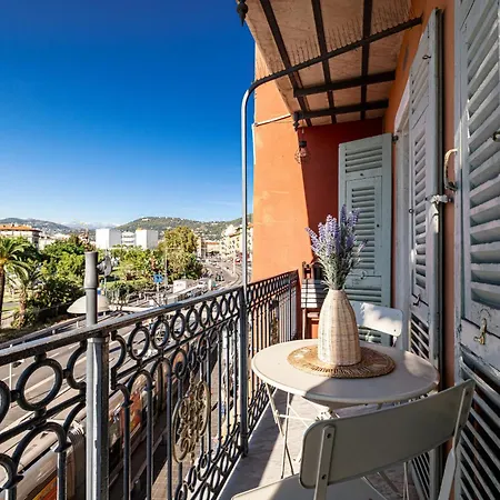 2 Bdr Panoramic View On Gardens * Nice