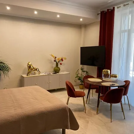 Appartement Extraordinaire Grand Au Centre 6 Minutes à Pied De La Et L'hôtel Negresco