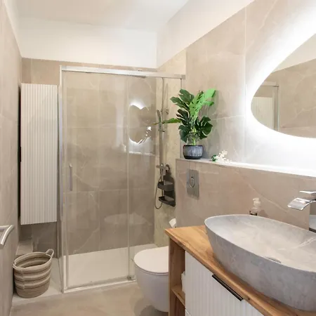 Apartment L52 Staywizus - 2bdr Massena Central, 2 Min From The Ac *