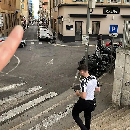 Studette En Plein Cœur Du Vieux Appartement *