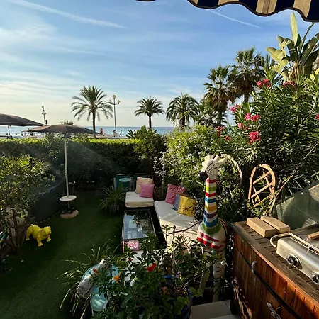 Promenade Des Center Sea And Front Design Flat With Private Garden Appartement