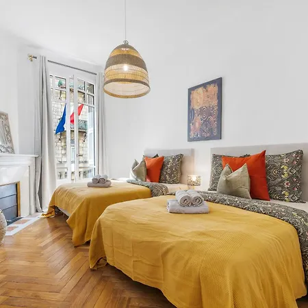Renting - Joffre - Luxurious Haussmannian 180m2 4 Bedrooms Apartment *