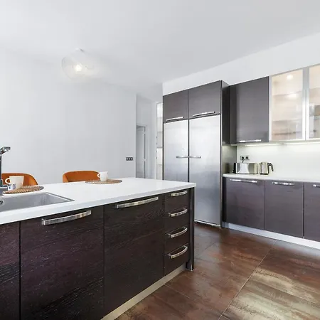 Renting - Joffre - Luxurious Haussmannian 180m2 4 Bedrooms Apartment