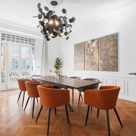Renting - Joffre - Luxurious Haussmannian 180m2 4 Bedrooms Apartment