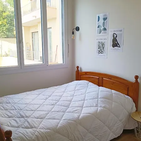 Family T2 Of 32 M2 In Apartment *