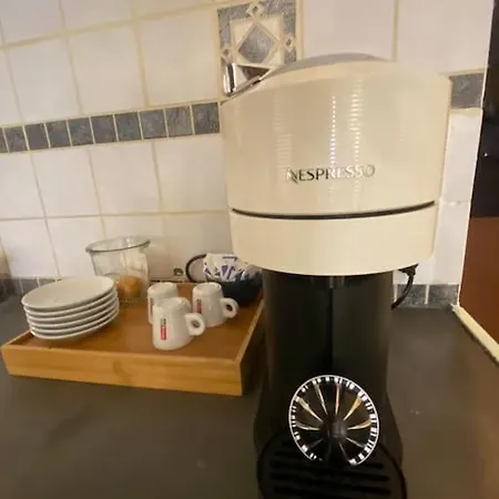 Grand Très Bien Situé!