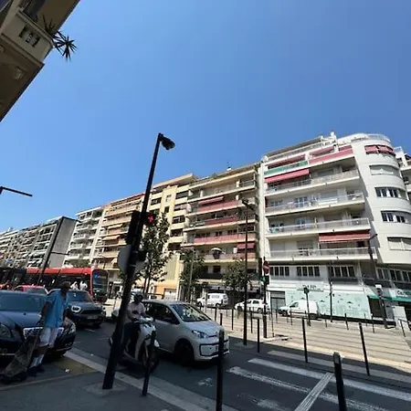 Magnifique 2 Pieces A 2 Pas De La Apartment Nice