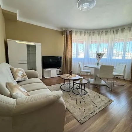 Apartment Magnifique 2 Pieces A 2 Pas De La *