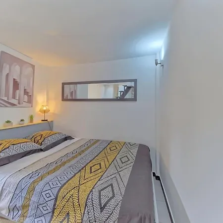 Apartment Coeur De Avec Vue Sur Parc !