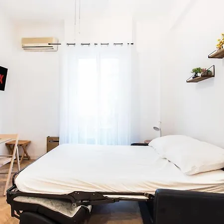 - - Superbe Avec Balcon - Centre - - Appartement Nice