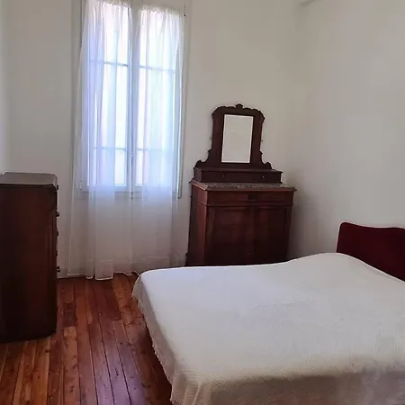 Appartement Superbe 4 Pièces 75 M Carrés Pour 2 à 6 Personnes Centre Parking 3 Jours Minimum