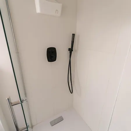 Apartment Joli Duplex Donnant Sur La Place Massena Nice
