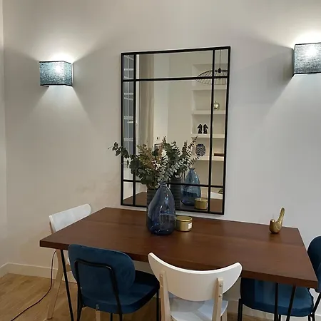 Renting - Collet - Chic & Cosy In Heart Of Old Ac Wi-fi *