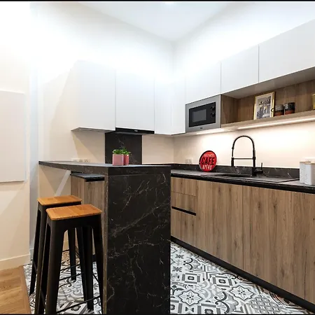 Renting - Collet - Chic & Cosy In Heart Of Old Ac Wi-fi * Nice