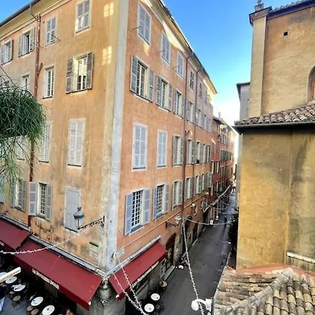 Au Coeur Du Vieux - Vue Et Clocher Appartement
