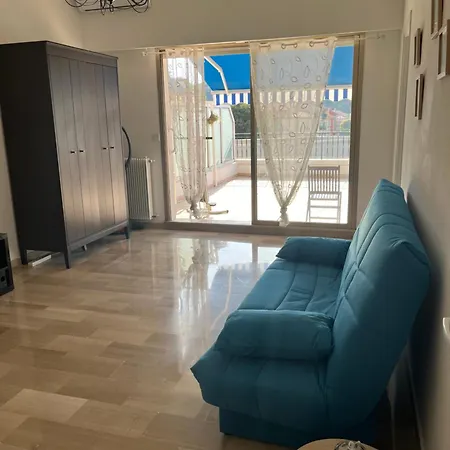 Grand à 2mn Du Port Et 40mn Des Pistes De Appartement *