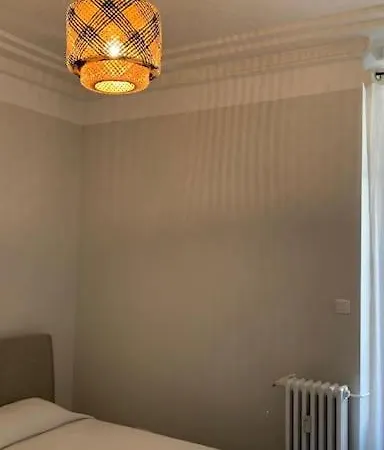 Cozy One Bedroom In Center Apartment