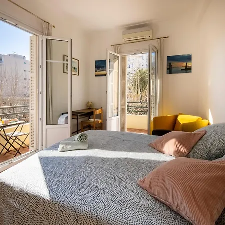 * Le Provençal * Cosy Flat 3 Min Walk From The Sea * Nice
