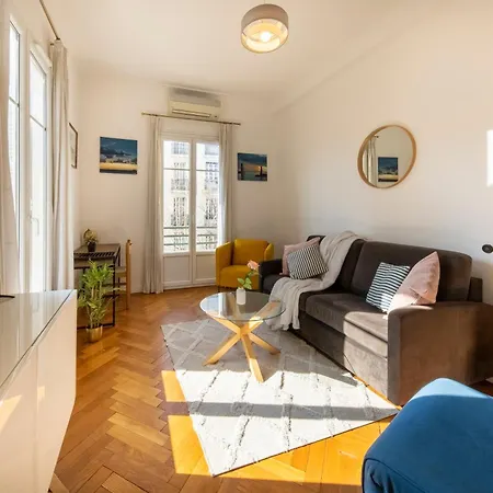 * Le Provençal * Cosy Flat 3 Min Walk From The Sea Appartement Nice