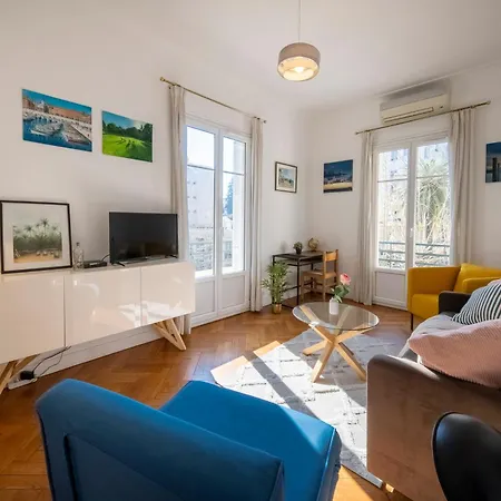 * Le Provençal * Cosy Flat 3 Min Walk From The Sea *
