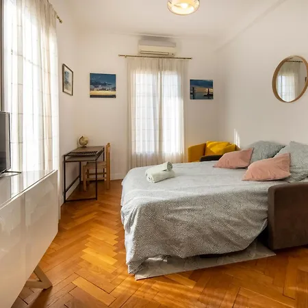 * Le Provençal * Cosy Flat 3 Min Walk From The Sea * Nice
