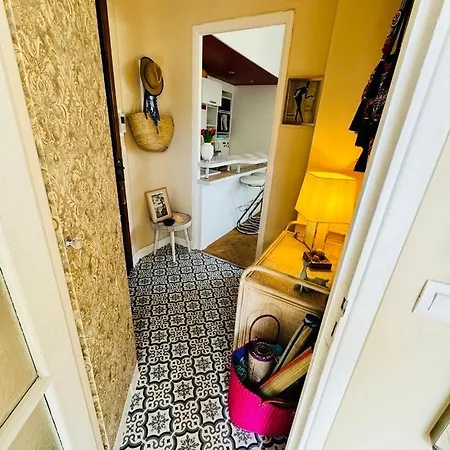 Apartment 16m2 Terrace, Stylish 1 Bed Apt Musiciens Quartier *