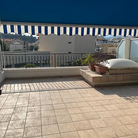 Port De Appartement Nice