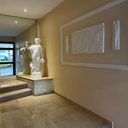 Lumineux Avec Balcon A Apartment