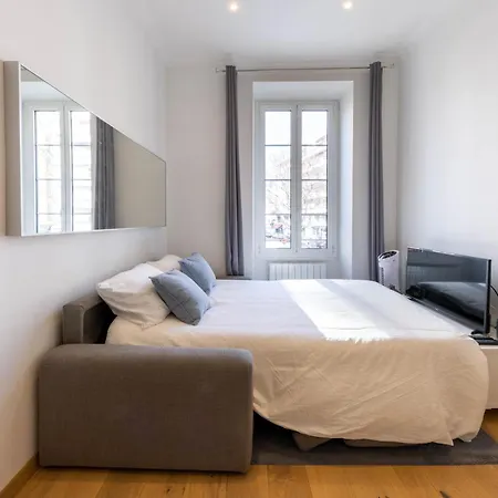 Le Carre D'or - A 2 Min A Pied Du Centre-ville Apartment *