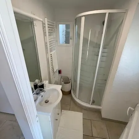 Le Village - Cosy Flat 5 Min Walk Away From Sea Appartement Nice