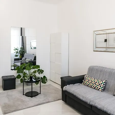 Appartement Stylish Modern Near Train Station Nice