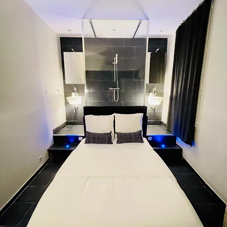 Apartment New Design Flat With Ac And Heat Old 5m To The Beach Nice