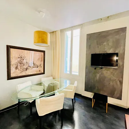 New Design Flat With Ac And Heat Old 5m To The Beach *