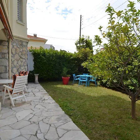 Apartment Ancienne Annonce Parc Louisa - D'epoque Avec Jardin Et Parking 4 Personnes Nice