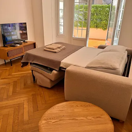 Luxury With Private Terrace In Hébergement de vacances Nice