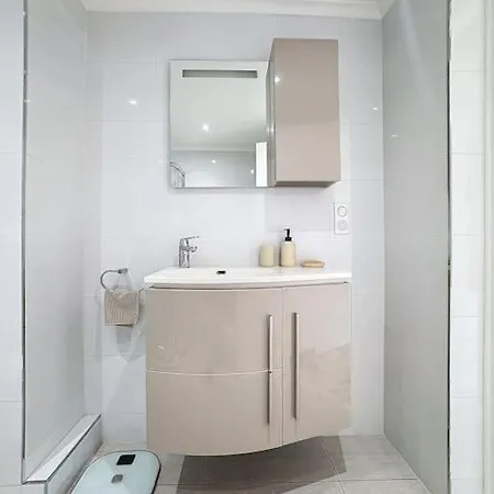 Magnifique Dernier Etage A 300m De La Promenade! Apartment