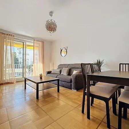 Magnifique Dernier Etage A 300m De La Promenade! *