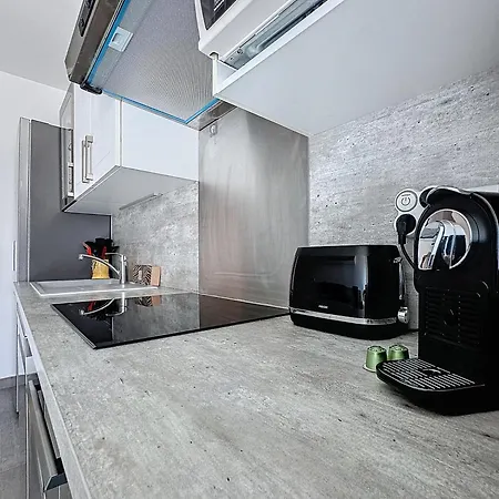 Magnifique Dernier Etage A 300m De La Promenade! *